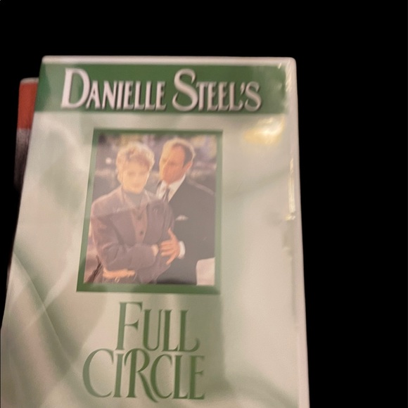 Danielle Steele DVDs - Picture 4 of 12